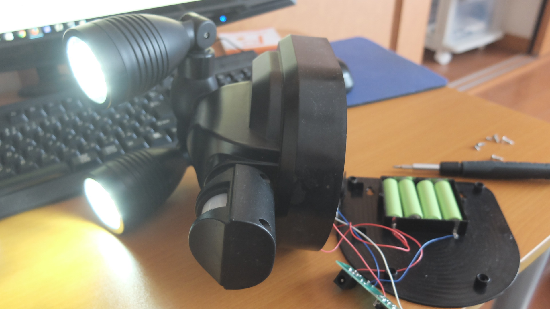 DIY�C��,�\�[���[���Z���T�[���C�g�C��